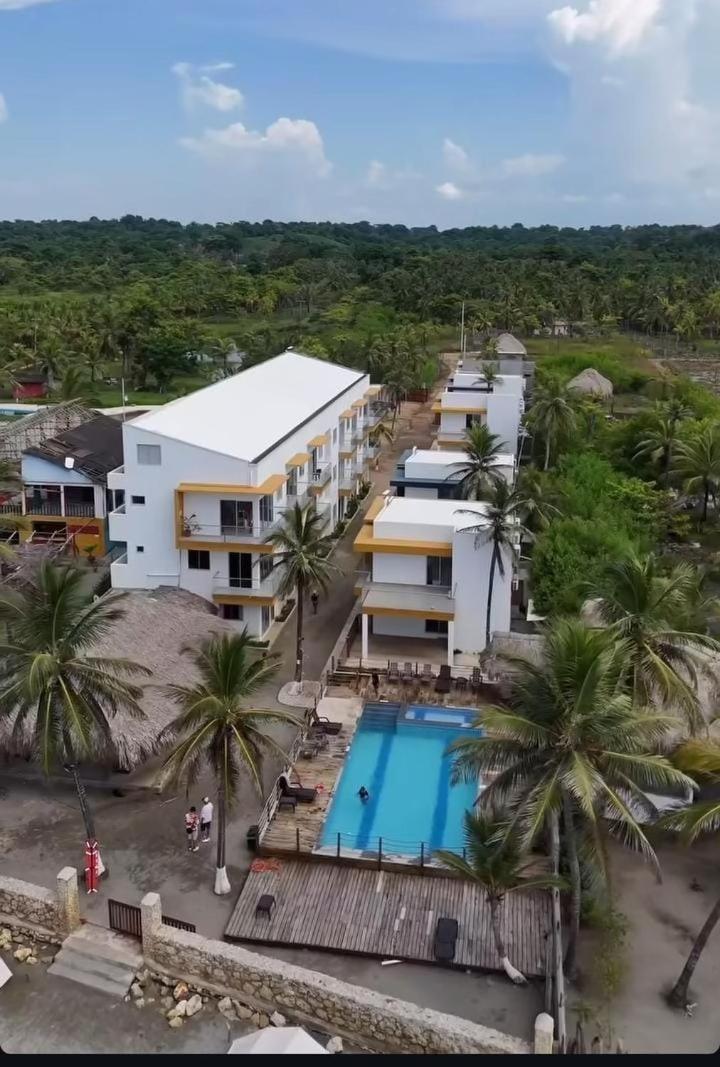 201 Palmar De Vientos Apartment